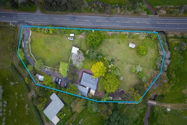 Photo of property in 438 Kaipara Coast Highway, Helensville, Kaukapakapa, 0871