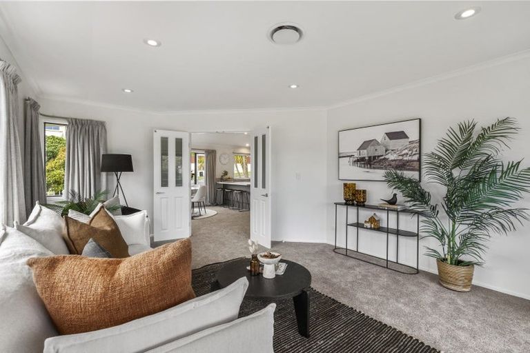 Photo of property in 205 Heta Road, Merrilands, New Plymouth, 4312