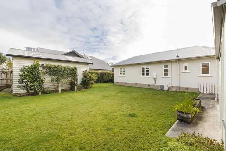 Photo of property in 6 Manuka Street, Hokowhitu, Palmerston North, 4410