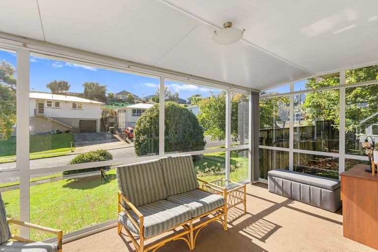 Photo of property in 15 Nash Street, Marfell, New Plymouth, 4310