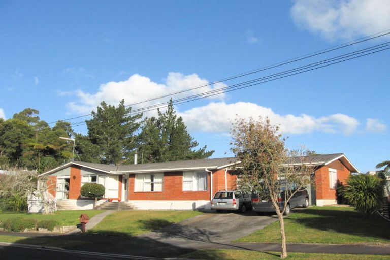 Photo of property in 33 Balfour Crescent, Riverlea, Hamilton, 3216