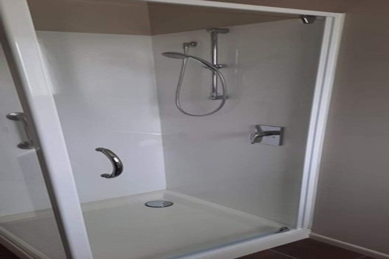 Photo of property in Amberley Park, 8/8 Village Place, Tuakau, 2121