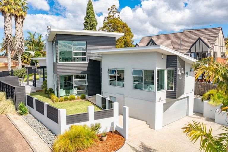 Photo of property in 357 Royal Road, Massey, Auckland, 0614