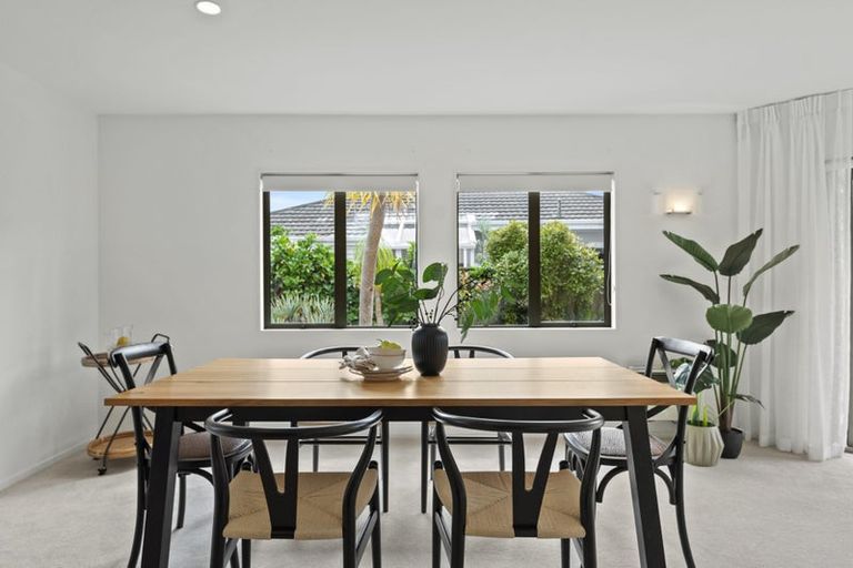 Photo of property in 2/321 Lake Road, Hauraki, Auckland, 0622