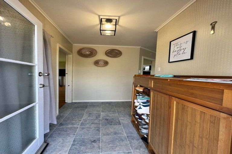 Photo of property in 17 Kayes Road, Pukekohe, 2120