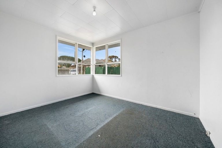 Photo of property in 531 Massey Road, Mangere, Auckland, 2022