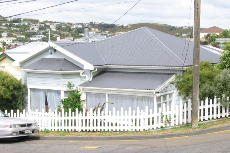 Photo of property in 11 Murray Street, Island Bay, Wellington, 6023
