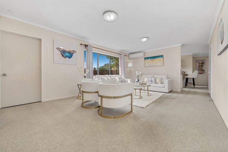 Photo of property in 6 Edingale Court, Flat Bush, Auckland, 2019