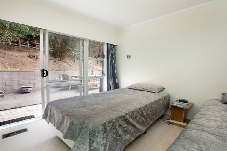 Photo of property in 42 Fyvie Avenue, Tawa, Wellington, 5028