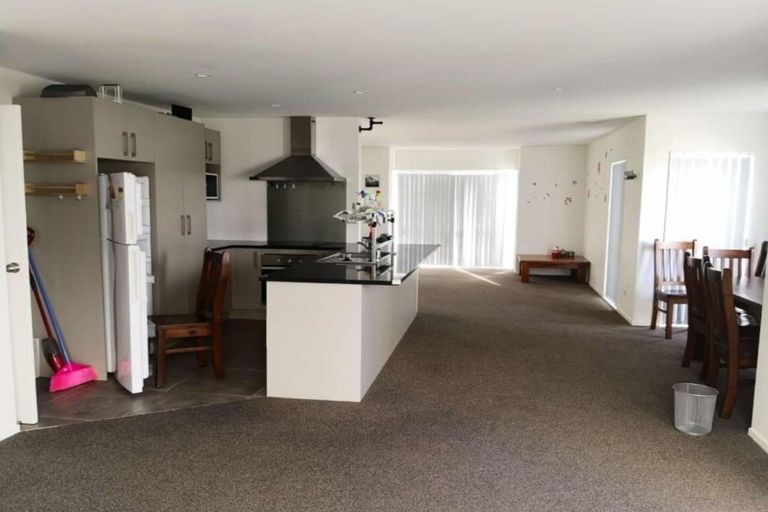 Photo of property in 1/26 Hollowout Street, Takanini, 2112