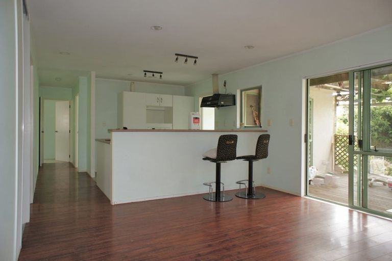 Photo of property in 6 Waylen Place, Burswood, Auckland, 2013