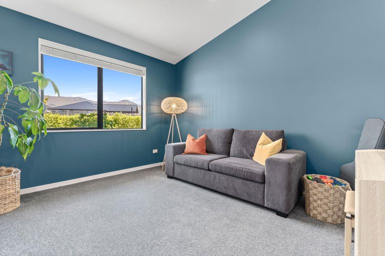 Photo of property in 4 Rua Street, Albert Town, Wanaka, 9305