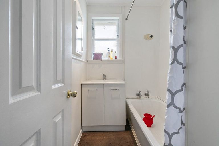 Photo of property in 22 Duff Crescent, Highbury, Palmerston North, 4412