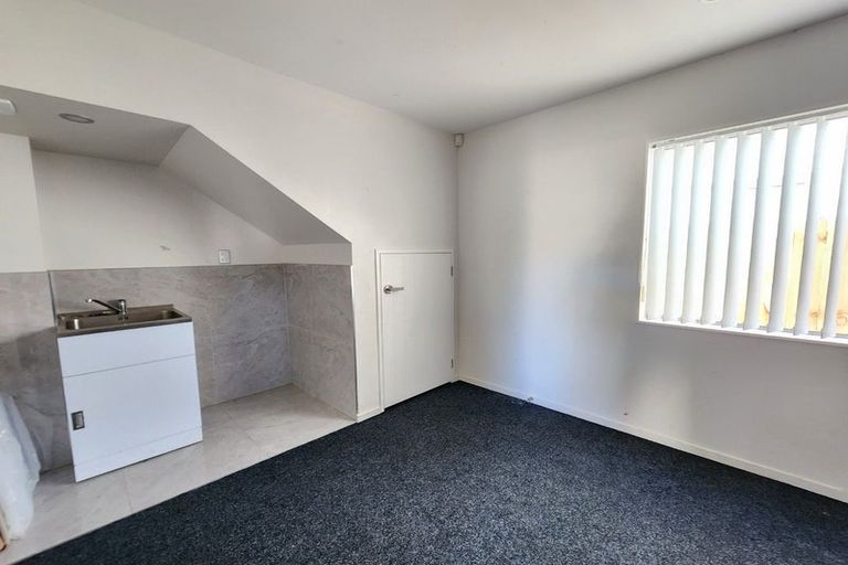 Photo of property in 74a Thompson Terrace, Manurewa, Auckland, 2102