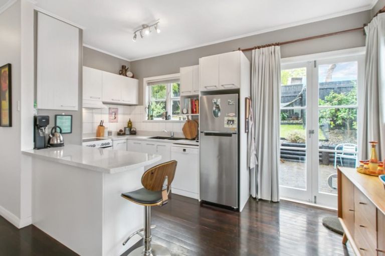 Photo of property in 53 Kurahaupo Street, Orakei, Auckland, 1071