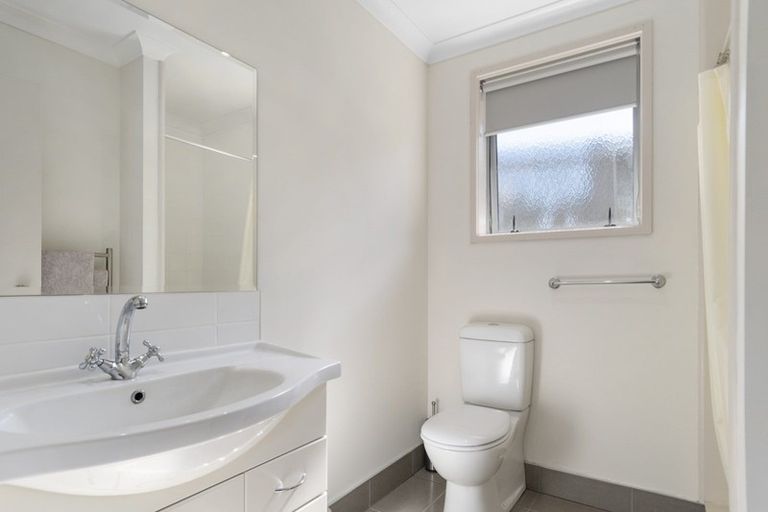 Photo of property in 5 Olive Close, Omokoroa, 3114