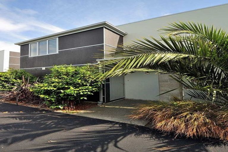 Photo of property in 77 Bishop Street, St Albans, Christchurch, 8014