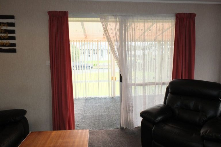 Photo of property in 10 Harrod Avenue, Foxton Beach, Foxton, 4815