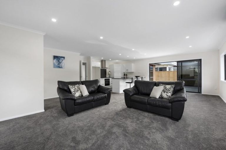 Photo of property in 1147a Fergusson Drive, Clouston Park, Upper Hutt, 5018