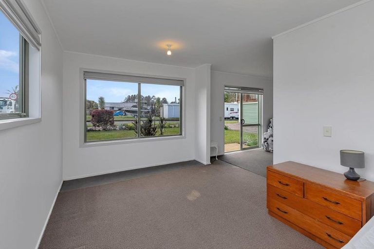 Photo of property in 43 Tamure Place, Ruakaka, 0116