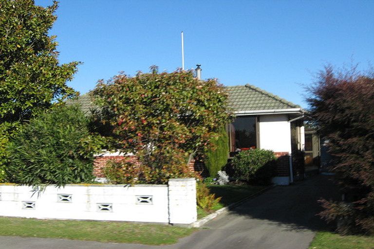 Photo of property in 10 Montague Street, Islington, Christchurch, 8042