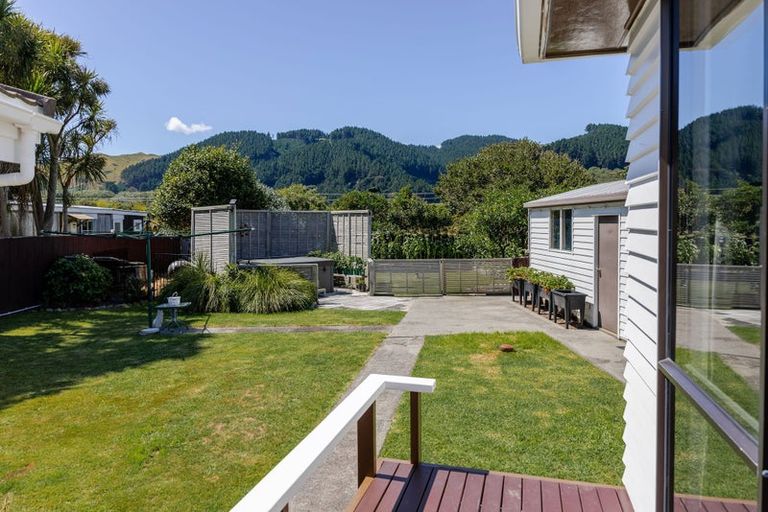 Photo of property in 150 Tilley Road, Paekakariki, 5034