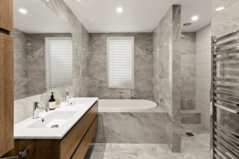 Photo of property in 10 Mica Ridge, Arrowtown, 9371