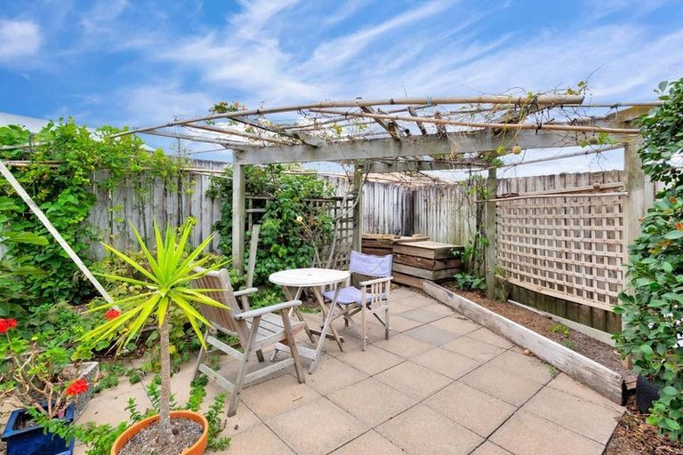 Photo of property in 44 Governor Grey Road, Snells Beach, 0920