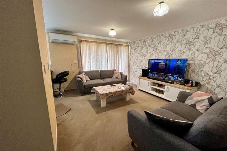 Photo of property in 9 Lake Panorama Drive, Henderson, Auckland, 0612