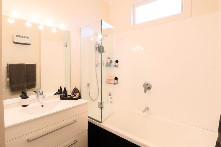 Photo of property in 42 Somerville Street, Andersons Bay, Dunedin, 9013