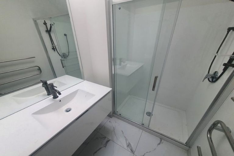 Photo of property in 3/486 Barbadoes Street, Edgeware, Christchurch, 8013