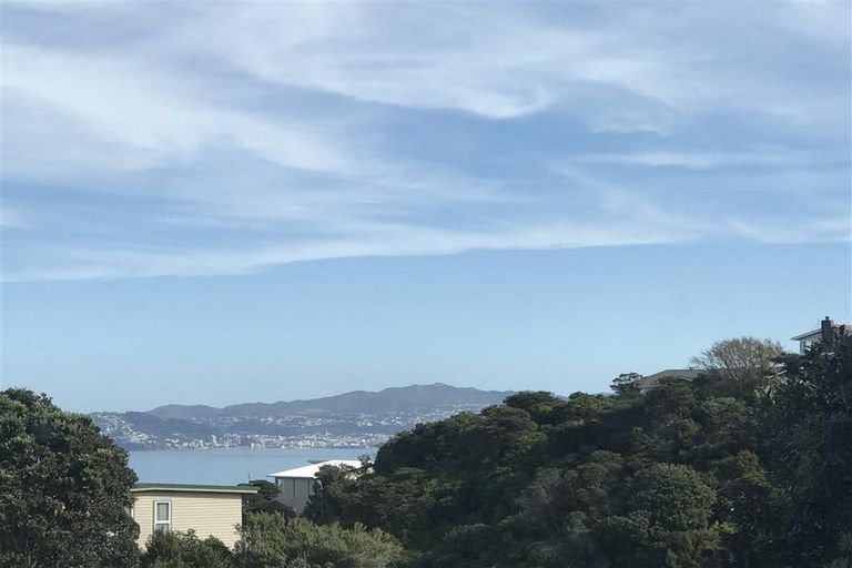 Photo of property in 97 Dowse Drive, Maungaraki, Lower Hutt, 5010