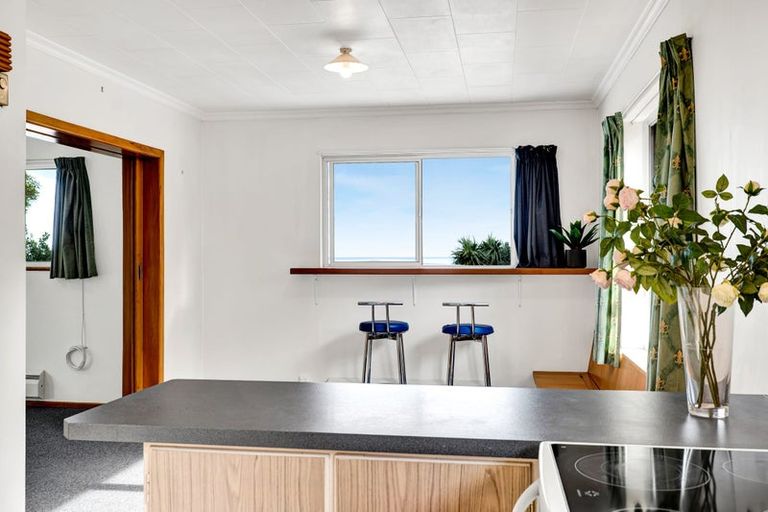 Photo of property in 2/164 Vivian Street, New Plymouth, 4310