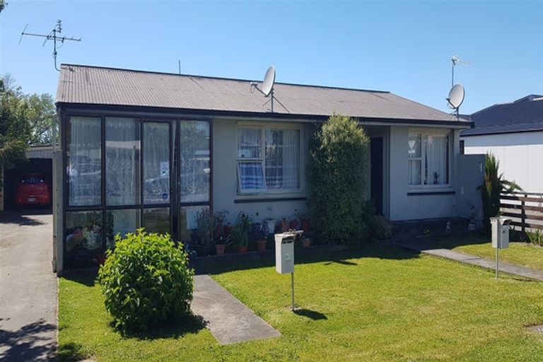 Photo of property in 80 East Belt, Rangiora, 7400