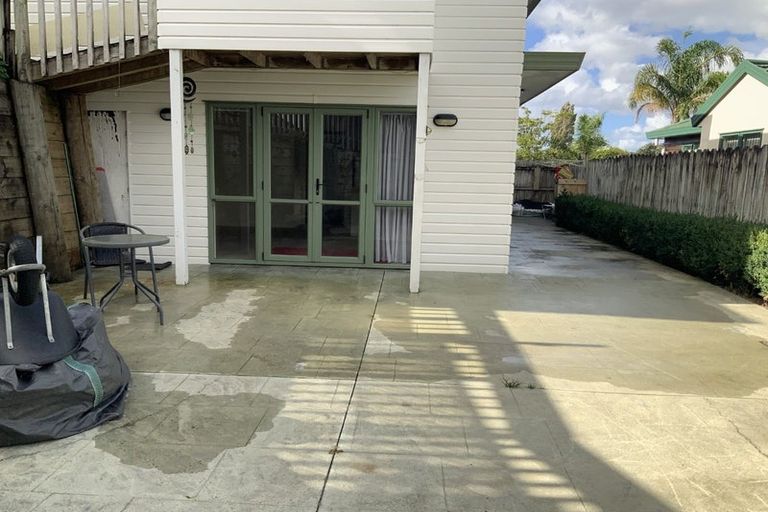 Photo of property in 151c Colwill Road, Massey, Auckland, 0614