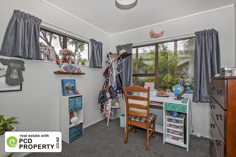 Photo of property in 3 Escalona Street, Te Kamo, Whangarei, 0112