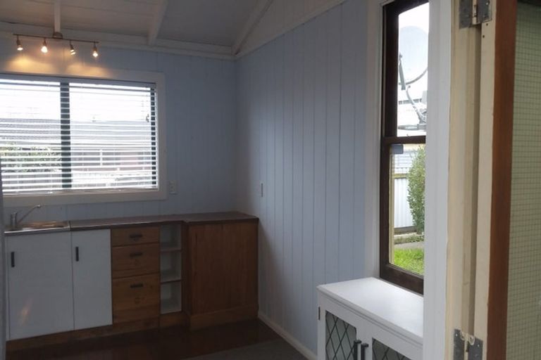 Photo of property in 27 Lowther Place, Taradale, Napier, 4112