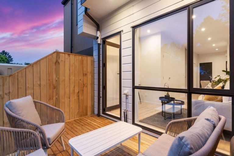 Photo of property in 26d Bellringer Road, Massey, Auckland, 0614