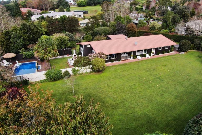 Photo of property in 11 Herbert Drive, Whangamata, 3620