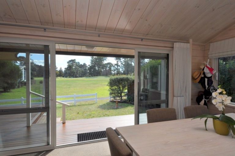 Photo of property in 12 Glen Neaves, Pauanui, Hikuai, 3579