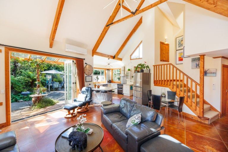 Photo of property in 355 Turitea Road, Turitea, Palmerston North, 4472