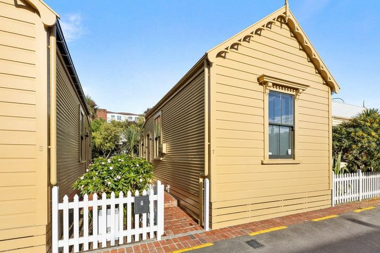 Photo of property in 7 Tonks Grove, Te Aro, Wellington, 6011