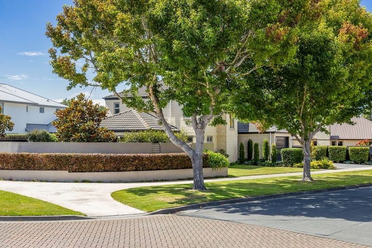 Photo of property in 1 Richard Seddon Drive, Northwood, Christchurch, 8051