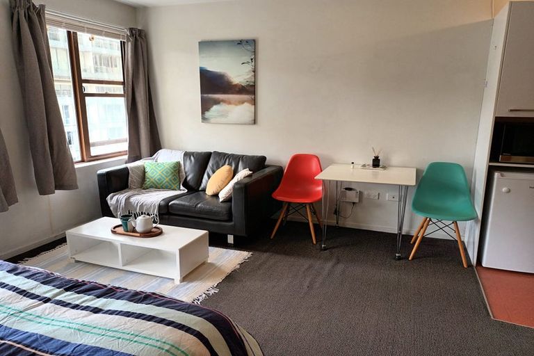 Photo of property in Viccentral, 169 The Terrace, Wellington Central, Wellington, 6011