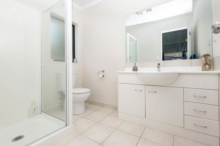 Photo of property in 9 Franshell Crescent, East Tamaki, Auckland, 2013