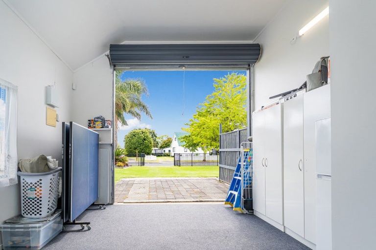 Photo of property in 17 Endeavour Close, Whitianga, 3510