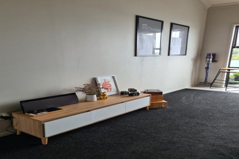 Photo of property in 304/3 Morningside Drive, Morningside, Auckland, 1025