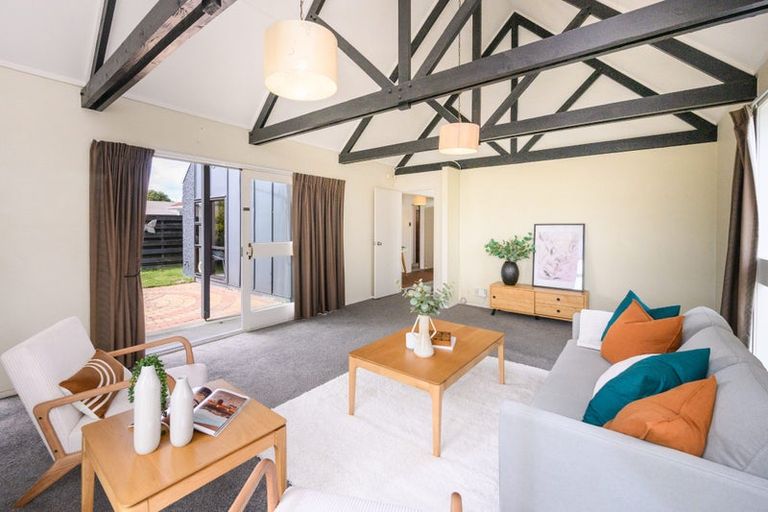 Photo of property in 9 Palliser Place, Milson, Palmerston North, 4414