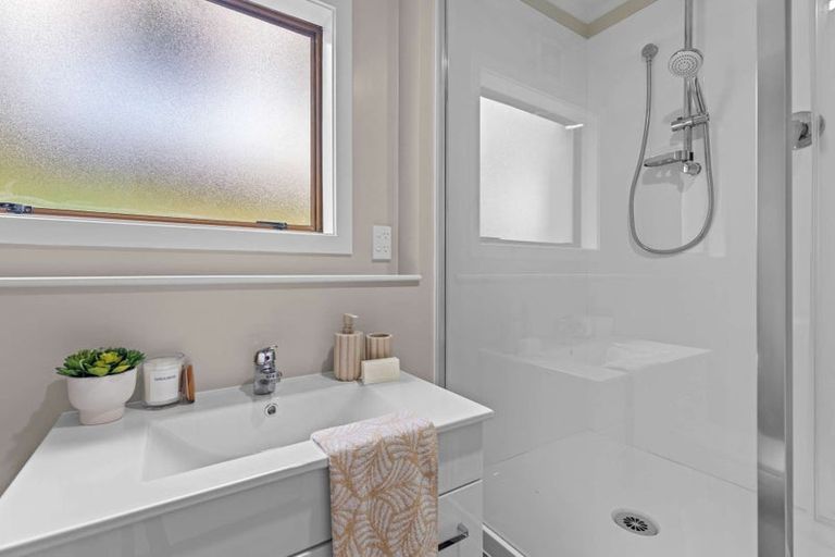 Photo of property in 66a Utuhina Road, Springfield, Rotorua, 3015