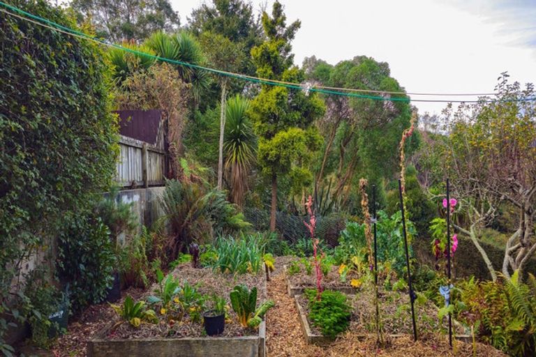 Photo of property in 172 Gladstone Road, Dalmore, Dunedin, 9010